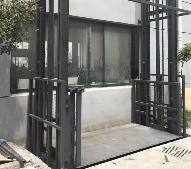 开封导轨式施工升降机助力民生工程提速增效